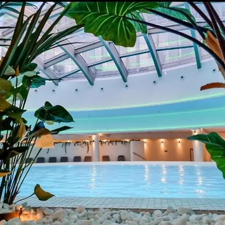 Hanza Tower Downtown - 24 Sauna & Jacuzzi & Pool Stettin