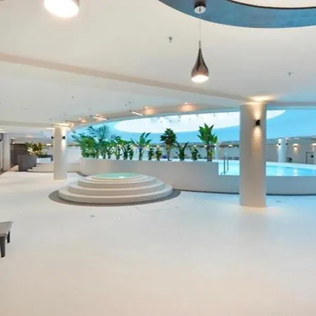 Hanza Tower Downtown - 24 Sauna & Jacuzzi & Pool